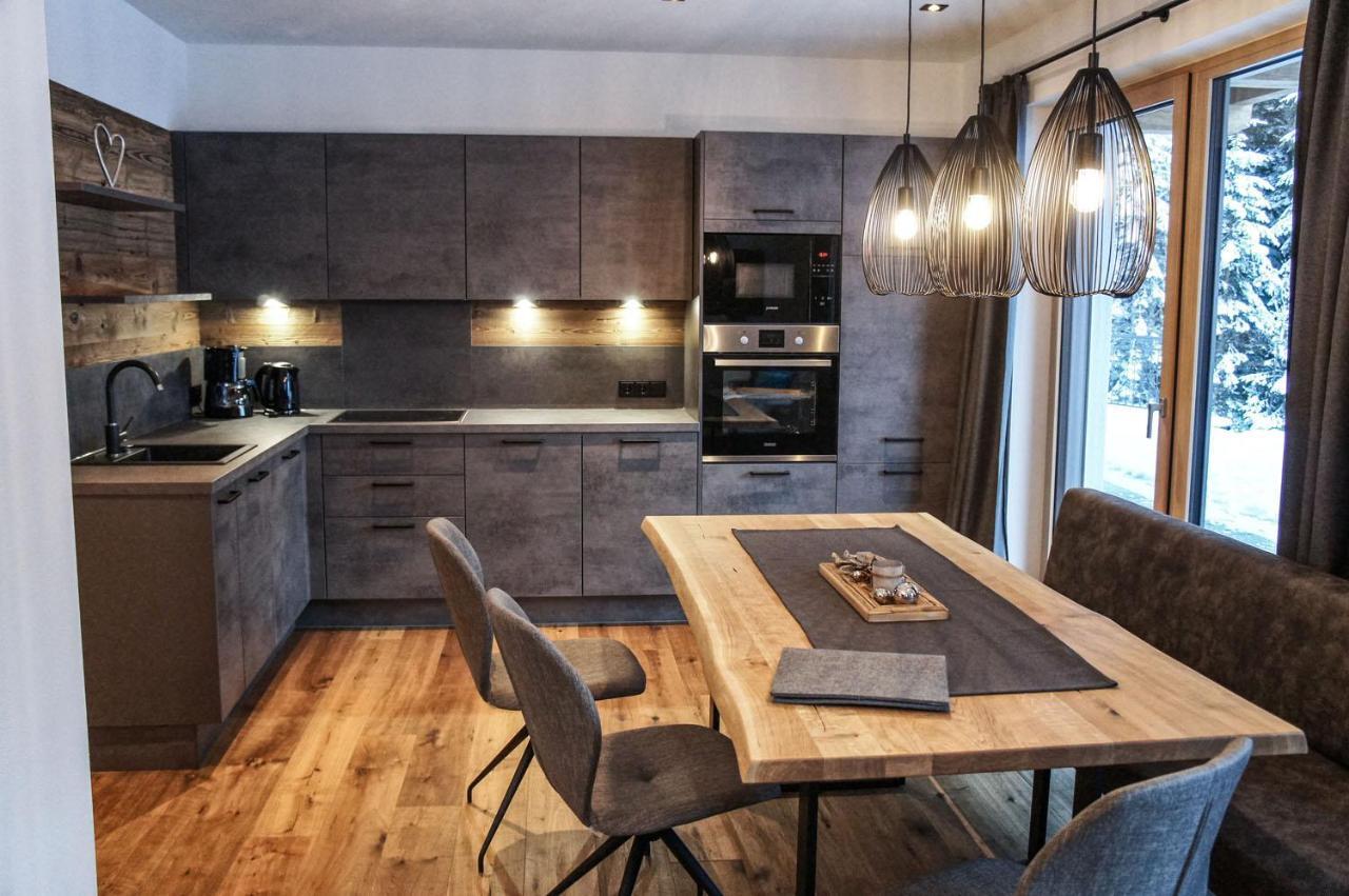 פיברברון Zeitfrei Chalet Apartments מראה חיצוני תמונה